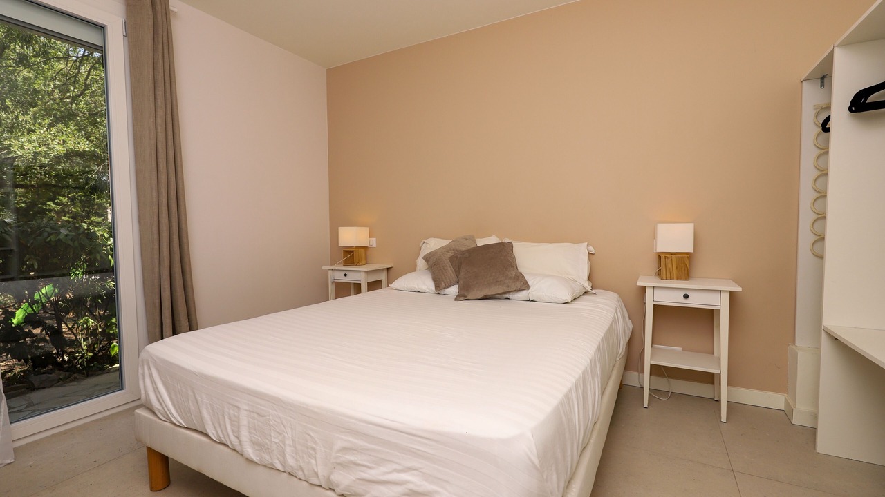 Photo of Bedroom in Saint-Jacques