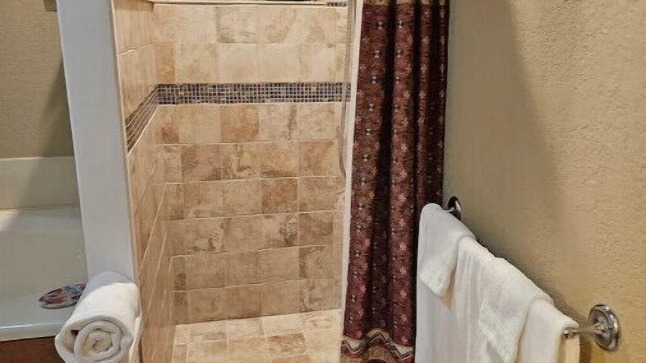 Photo of Bathroom in Rimrock