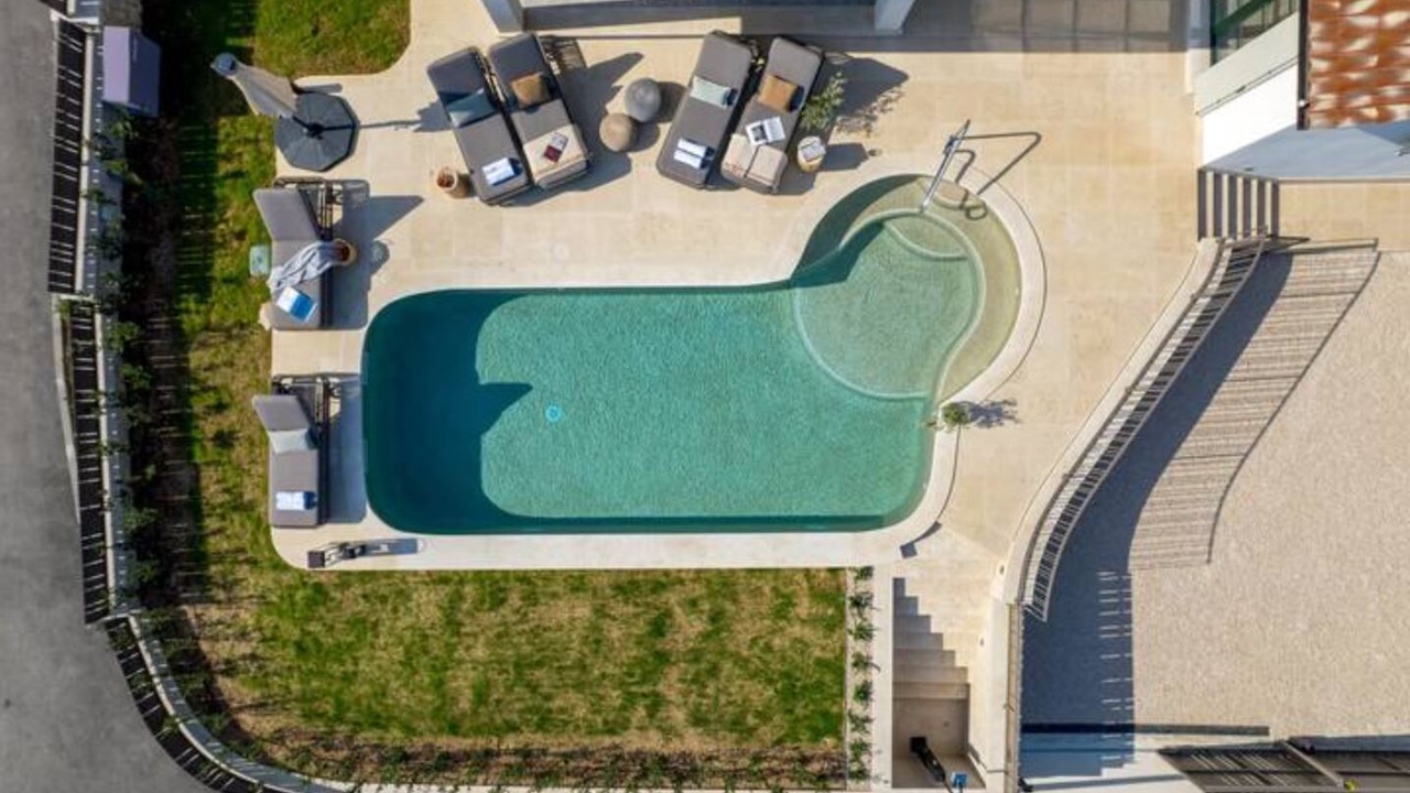 Photo of Outdoor in Cres