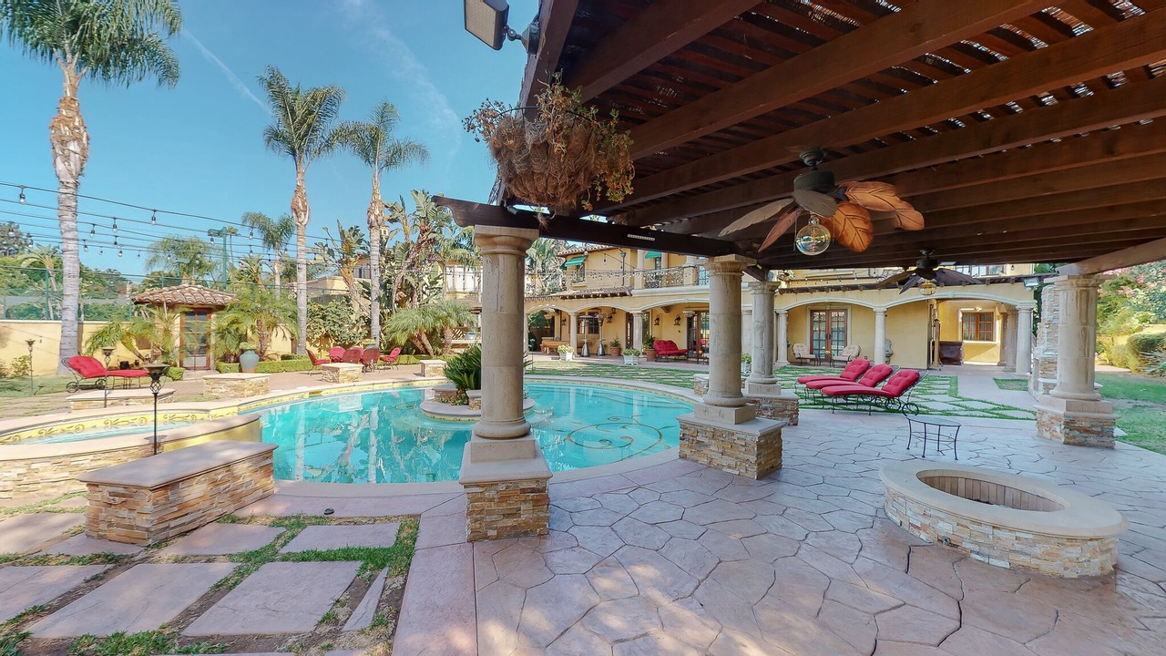 Photo of Outdoor in Sherman Oaks