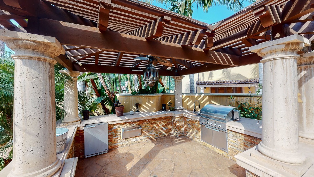 Photo of Patio Balcony in Sherman Oaks