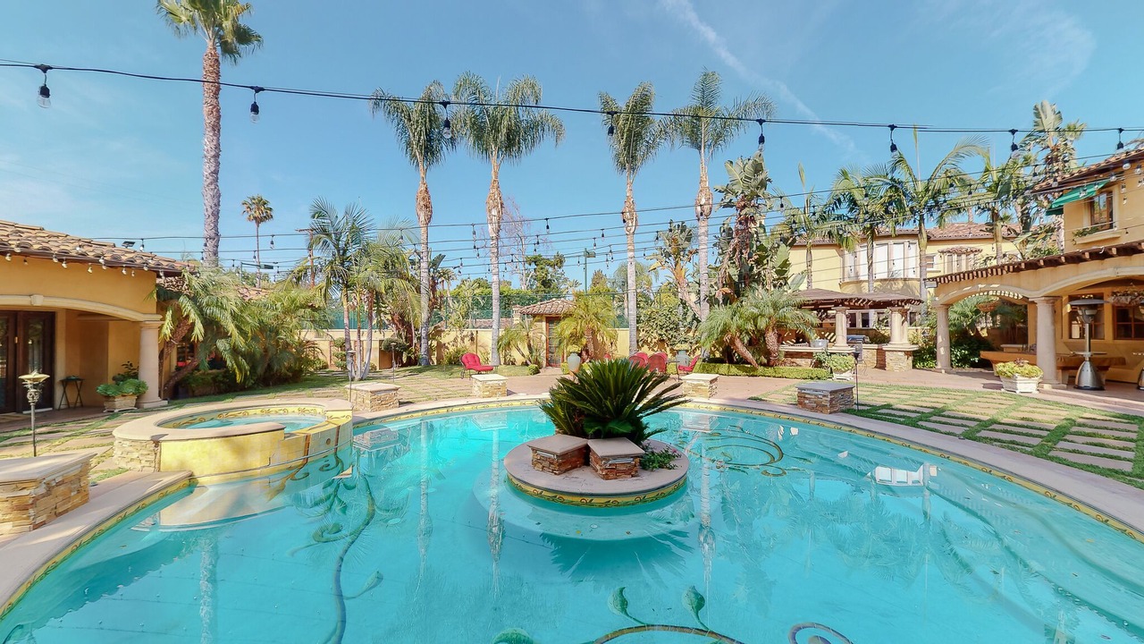 Photo of Outdoor in Sherman Oaks