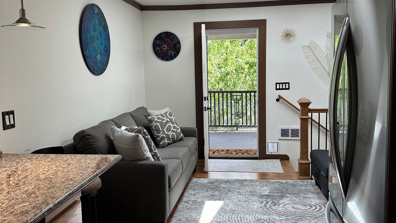 Photo of Livingroom in Shoreline