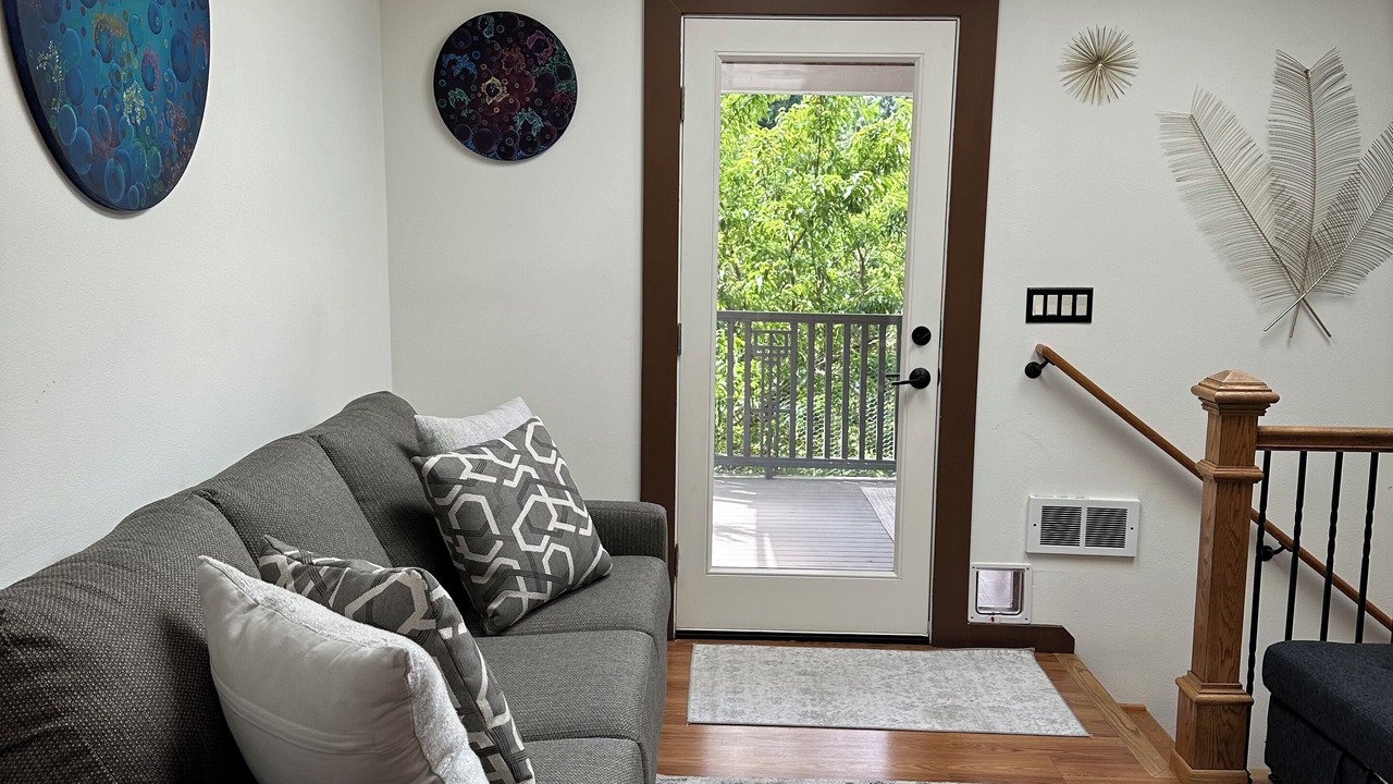 Photo of Livingroom in Shoreline