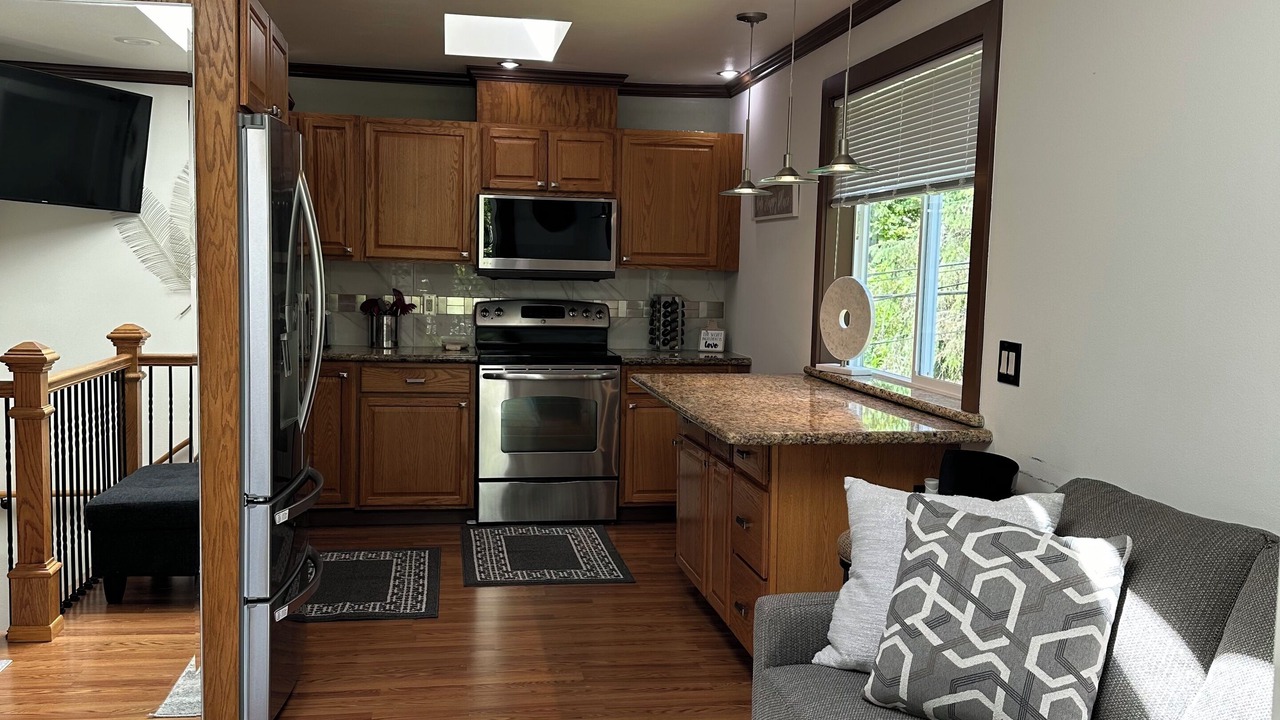 Photo of Livingroom in Shoreline