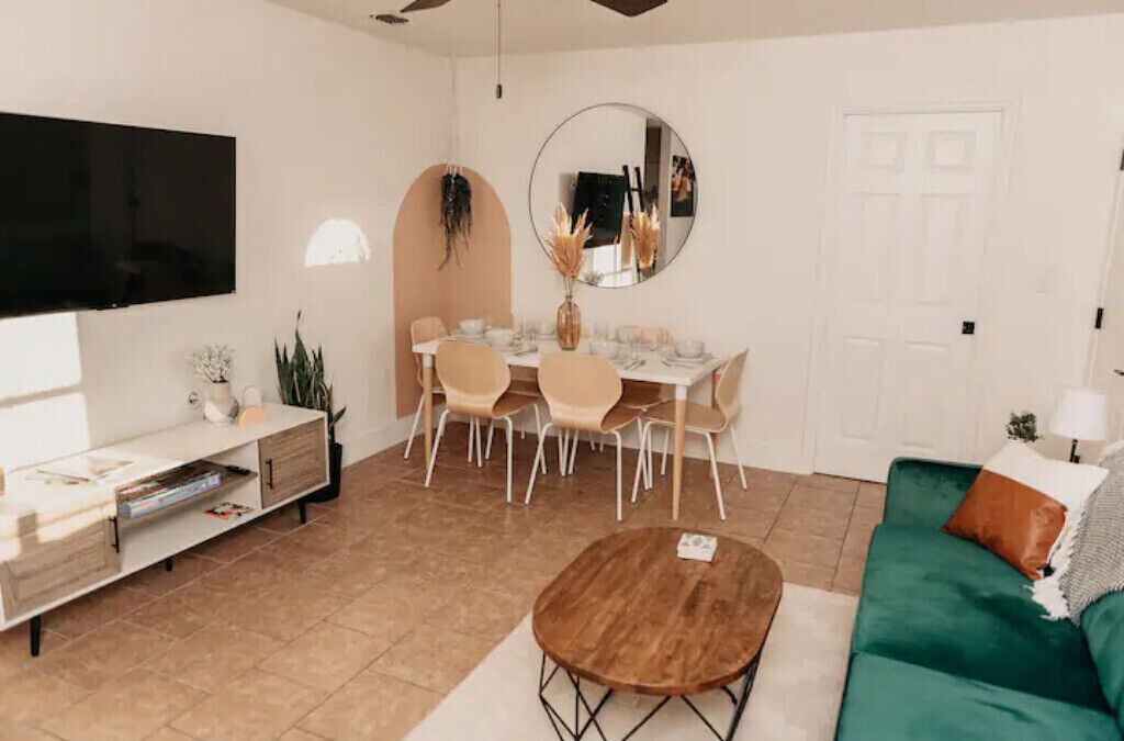Photo of Livingroom in Johnson City