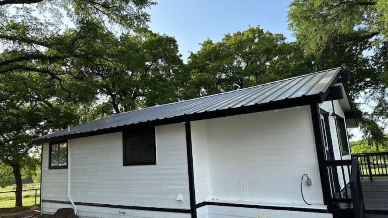 Photo of Outdoor in Era