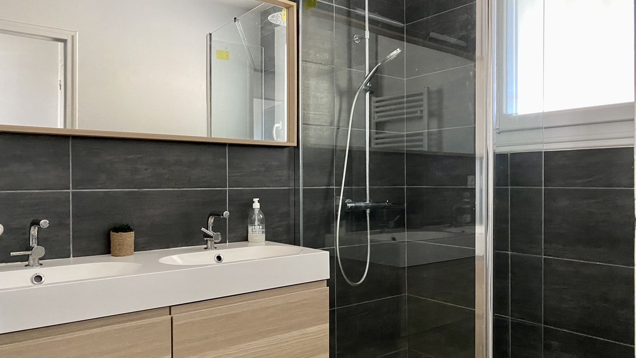 Photo of Bathroom in Saint-Vincent-sur-Jard