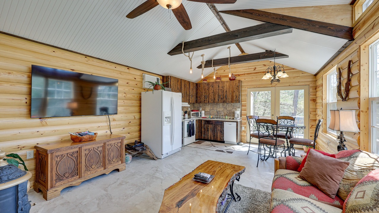 Photo of Bedroom in Eureka Springs