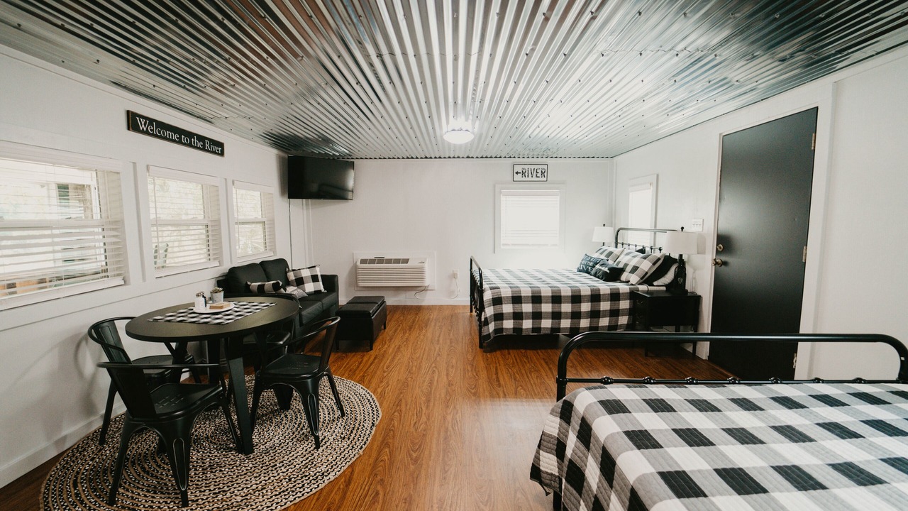 Photo of Bedroom in Wewahitchka