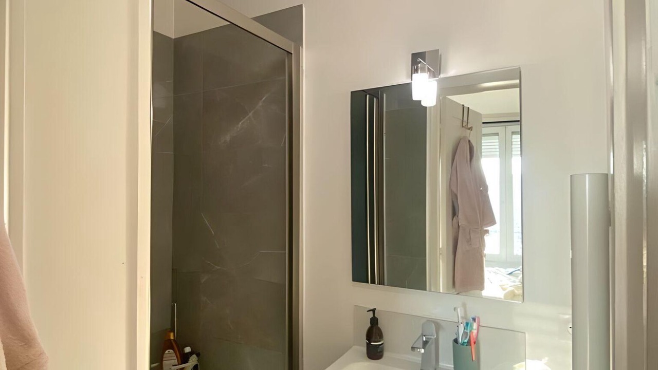 Photo of Bathroom in Arsenal