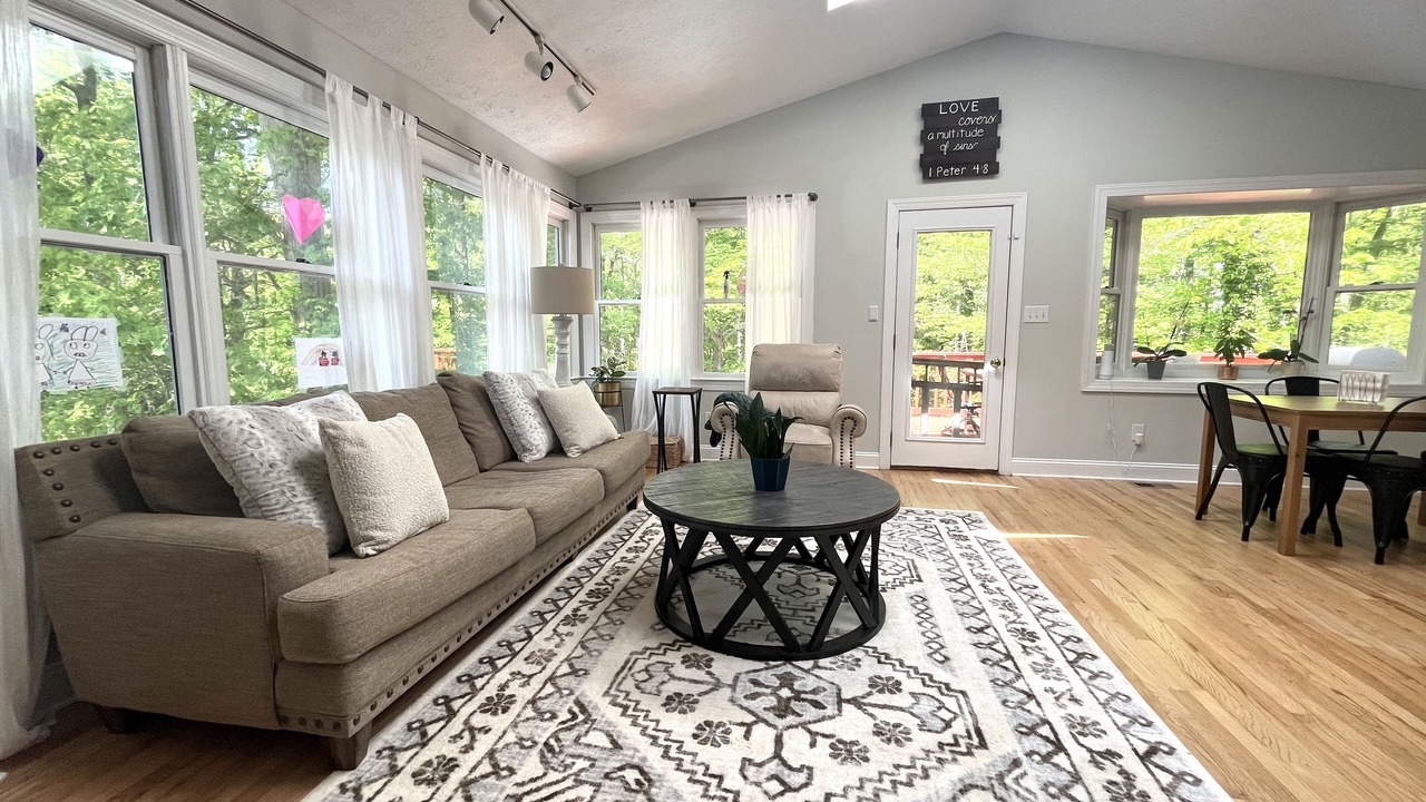 Photo of Livingroom in Boonsboro