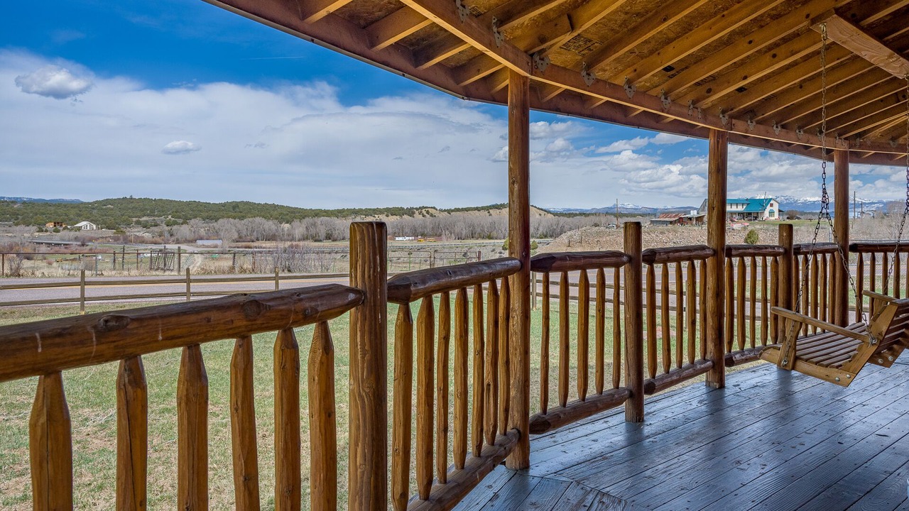 Photo of Patio Balcony in Los Ojos