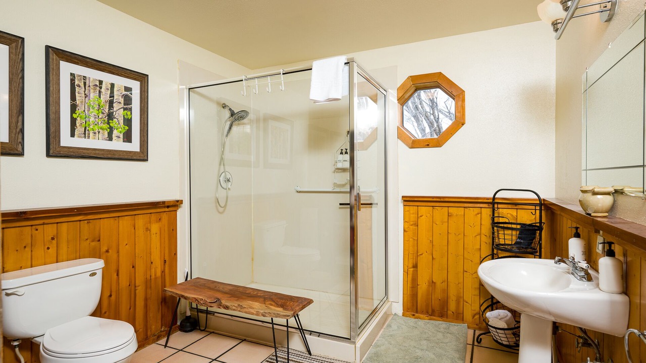 Photo of Bathroom in Los Ojos