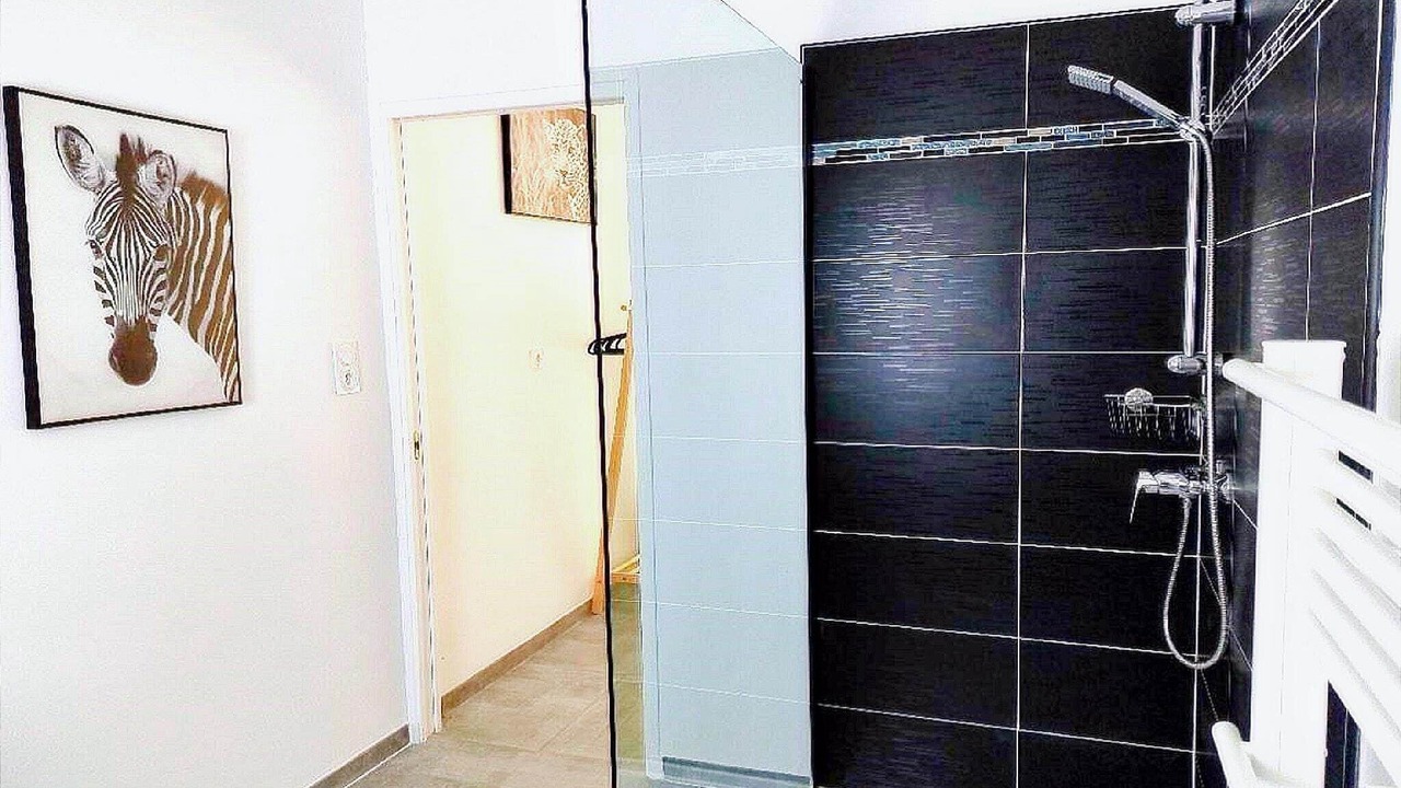 Photo of Bathroom in Saint-Nazaire