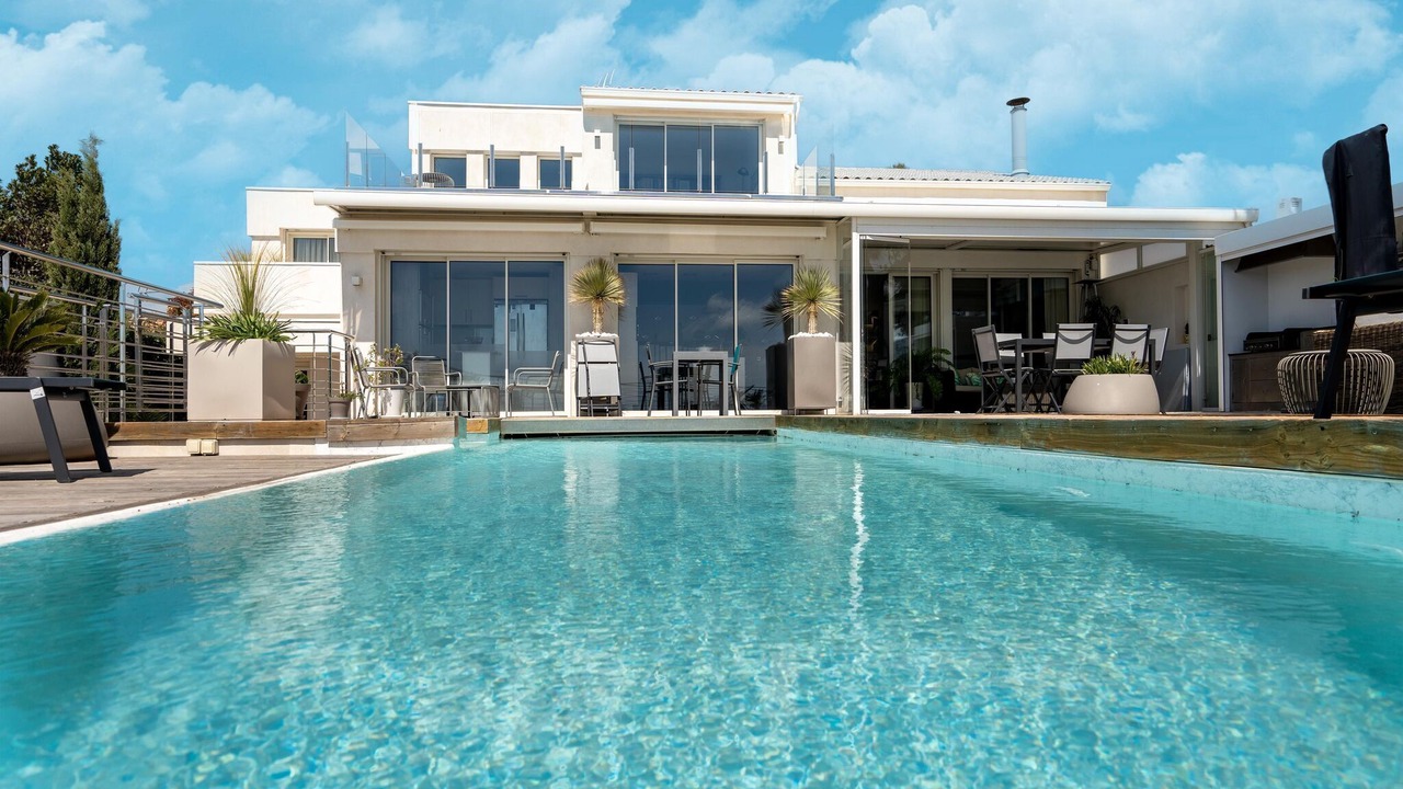 Photo of Outdoor in Meze