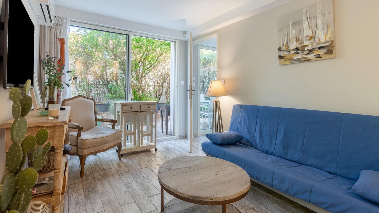 Photo of Livingroom in Meze