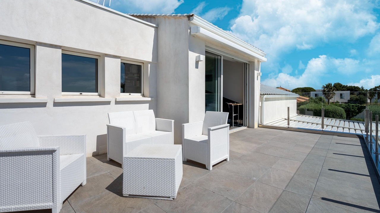 Photo of Patio Balcony in Meze