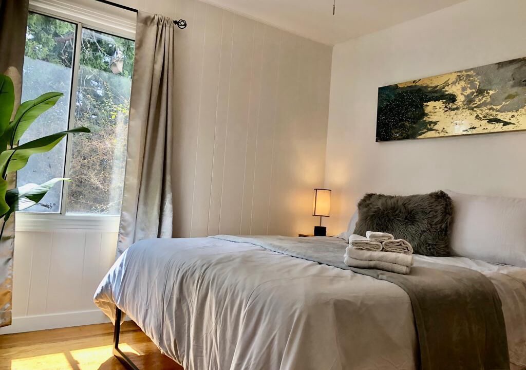 Photo of Bedroom in Ashland