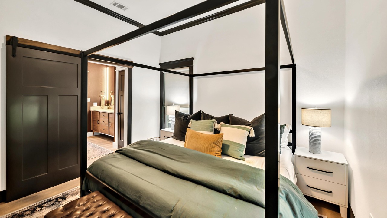 Photo of Bedroom in Waco