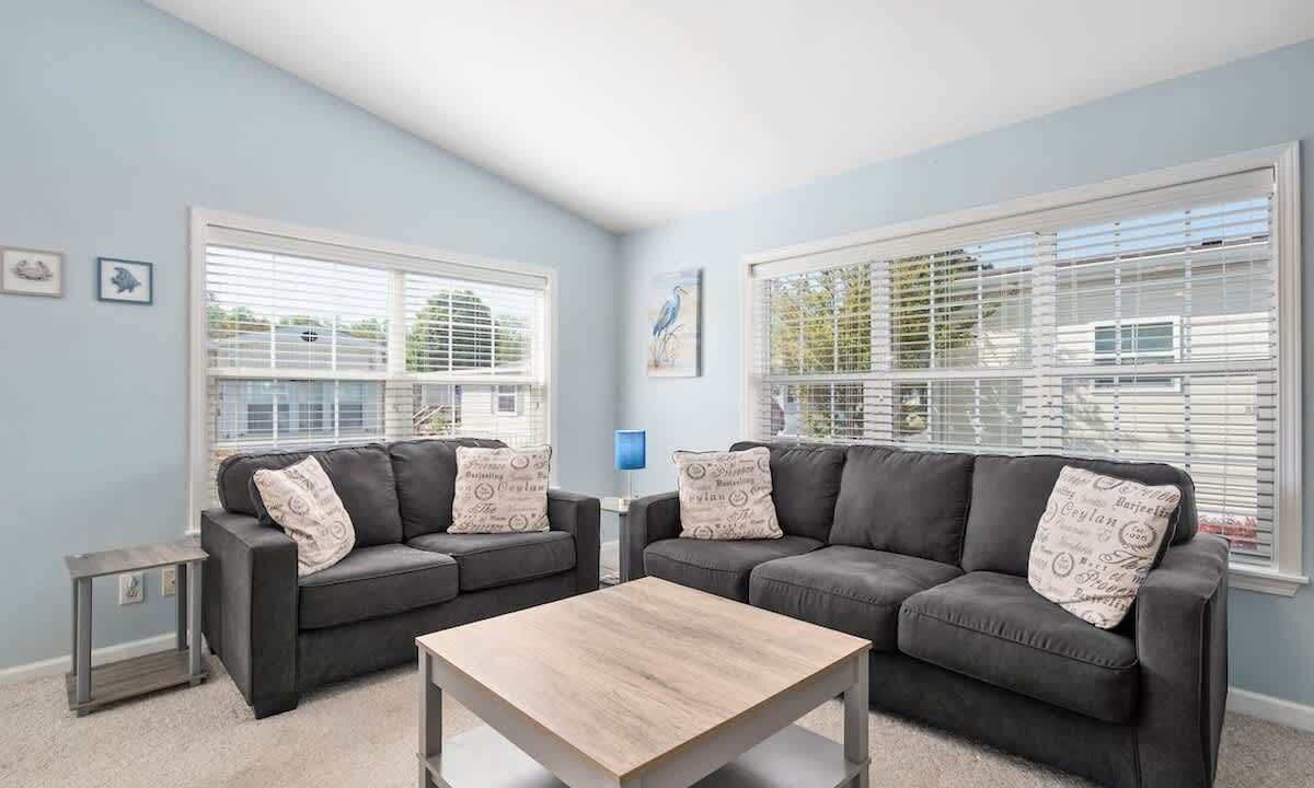 Photo of Livingroom in Ocean Pines