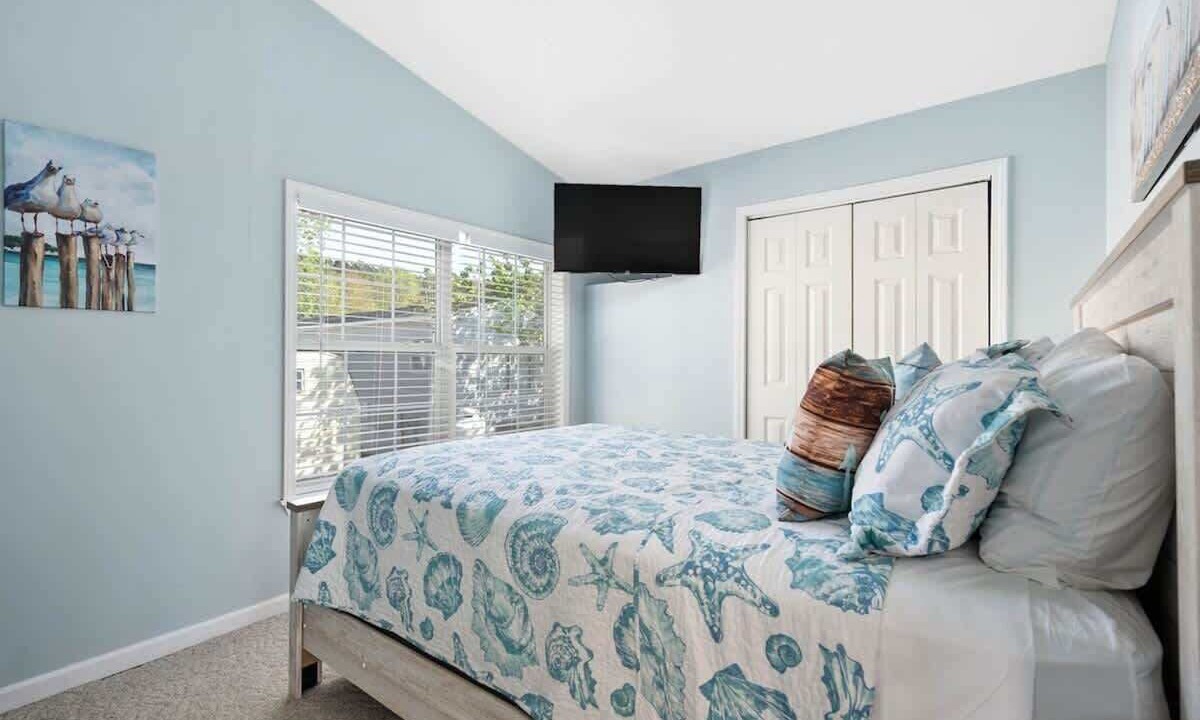 Photo of Bedroom in Ocean Pines