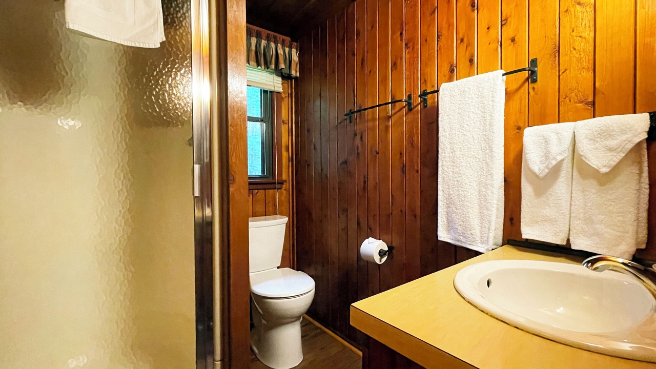 Photo of Bathroom in Reeders