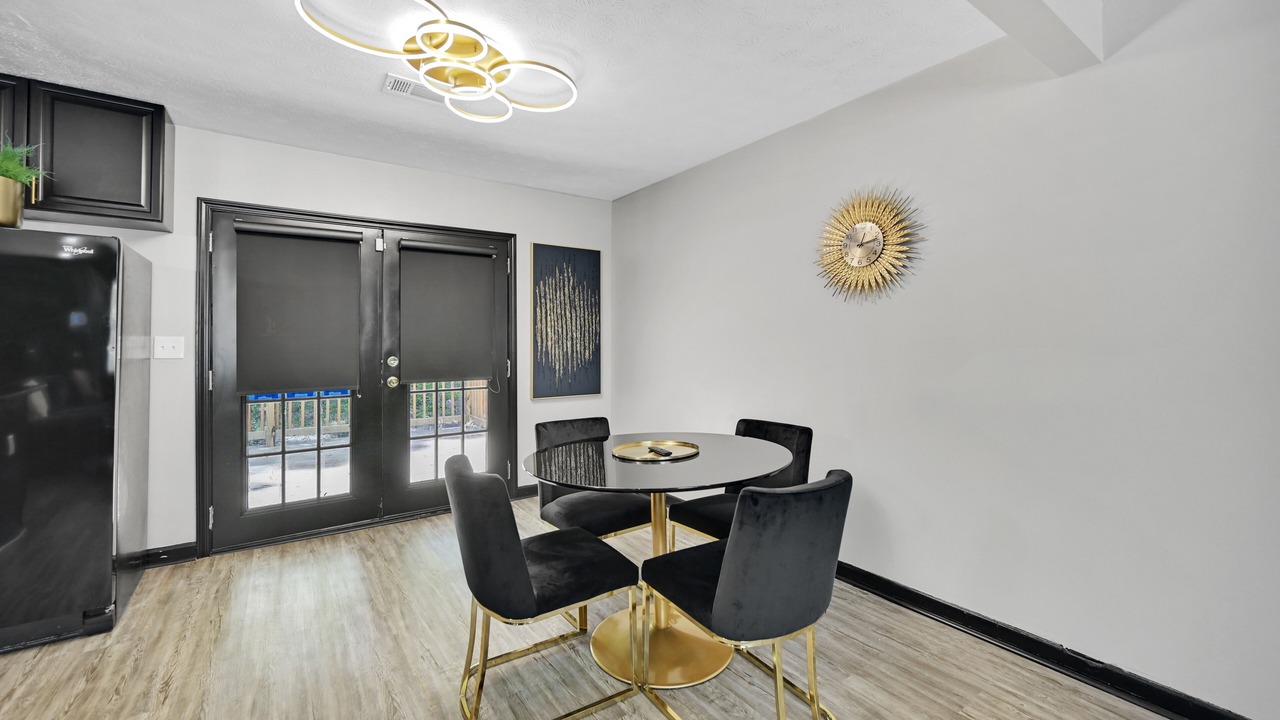 Photo of Others in Ellenwood