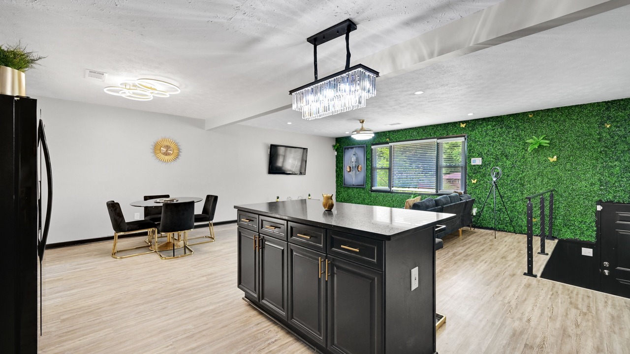 Photo of Others in Ellenwood