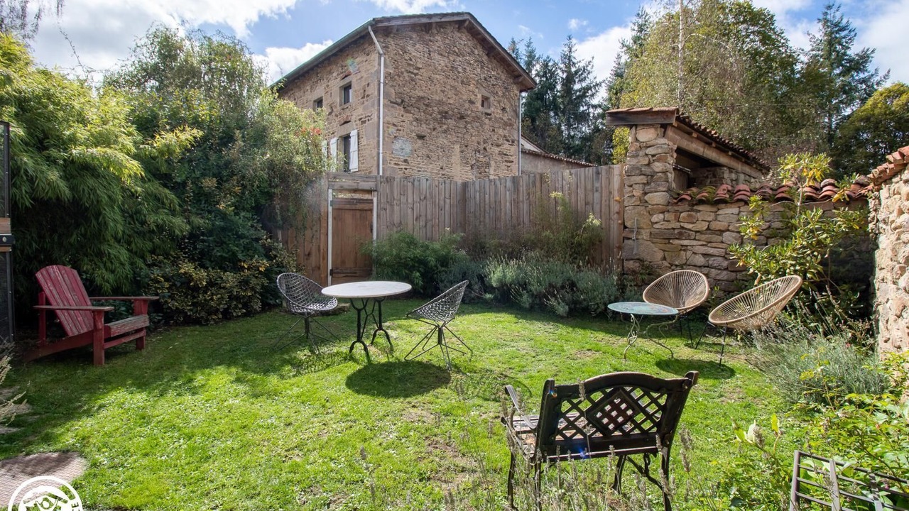 Photo of Outdoor in Dore-lʼEglise