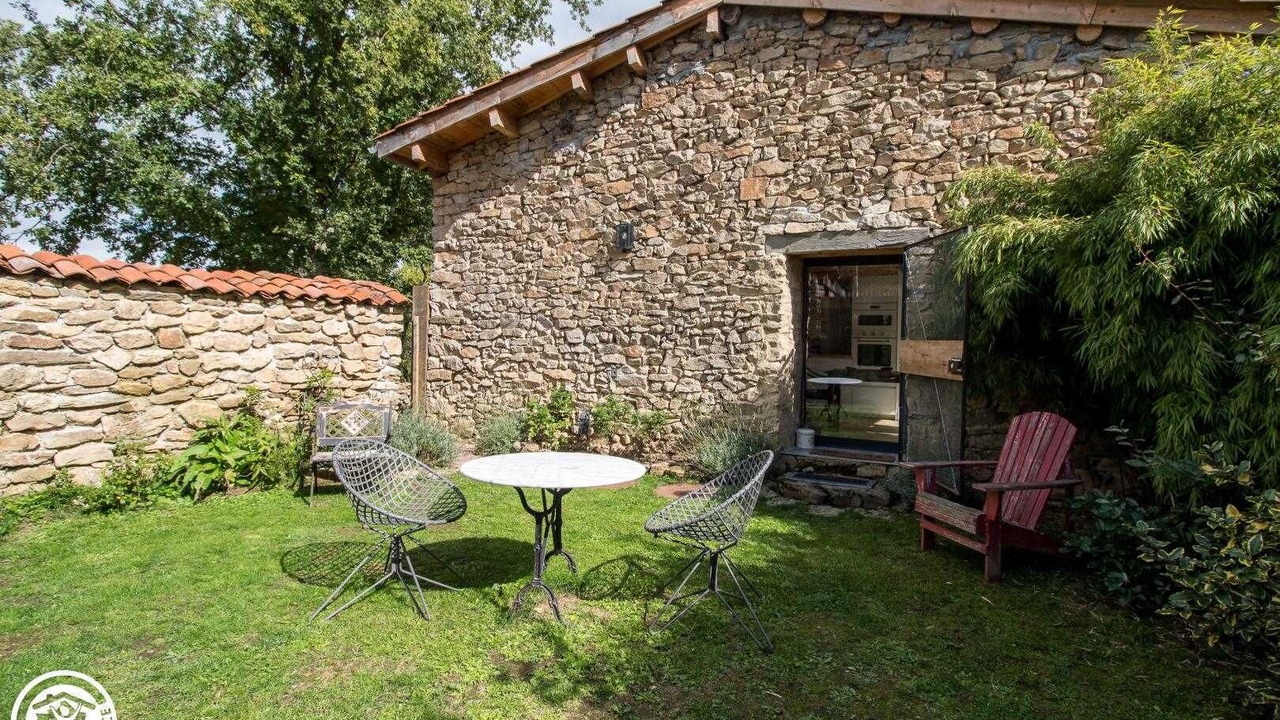 Photo of Outdoor in Dore-lʼEglise