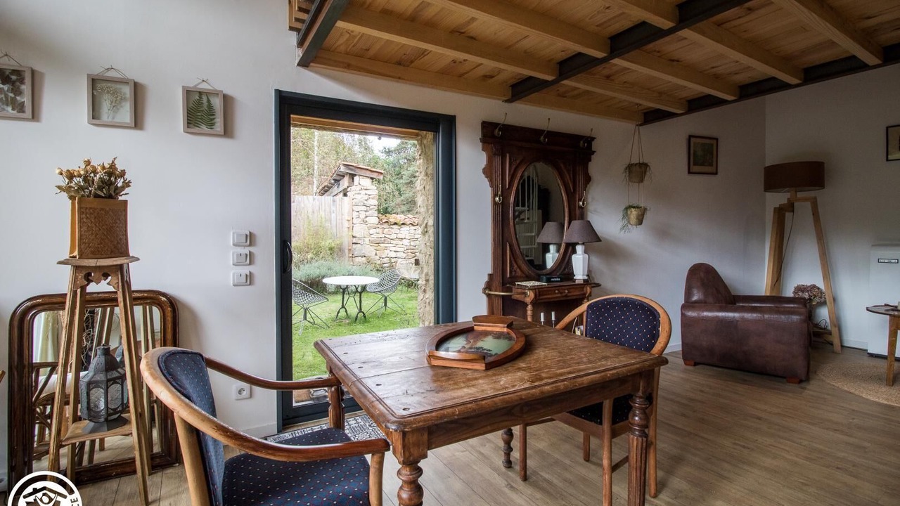 Photo of Others in Dore-lʼEglise