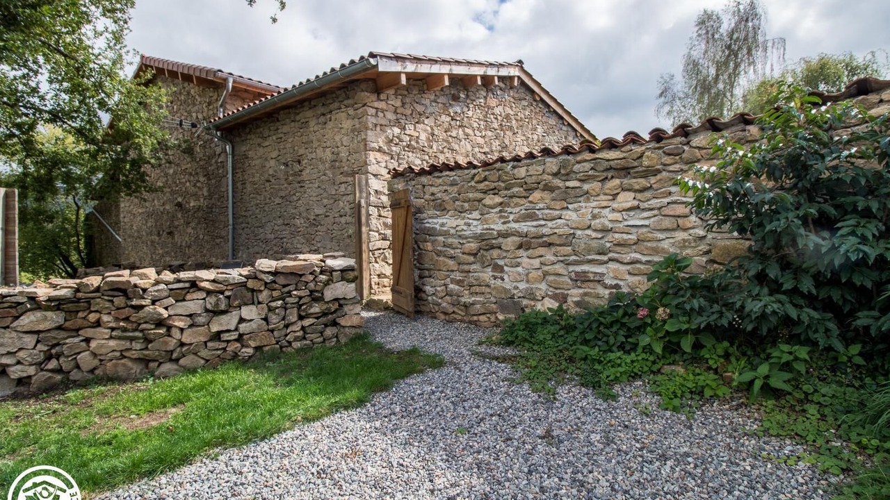 Photo of Outdoor in Dore-lʼEglise