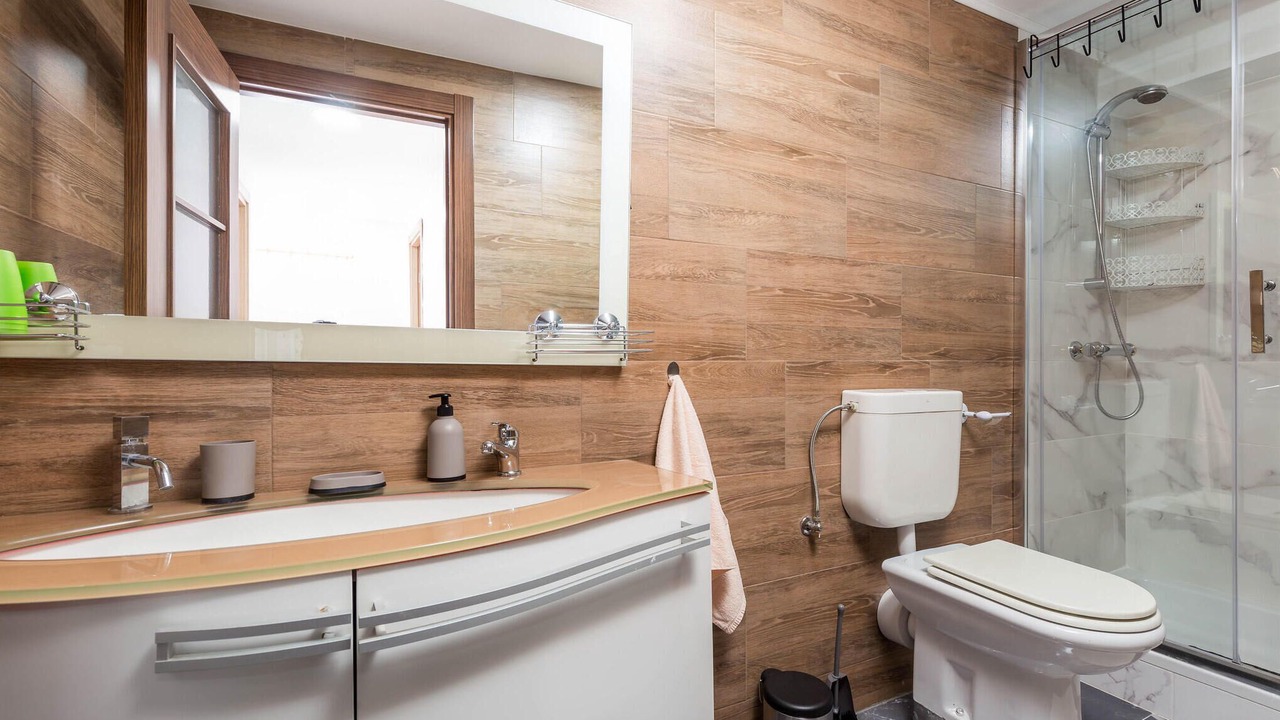 Photo of Bathroom in Jurdani