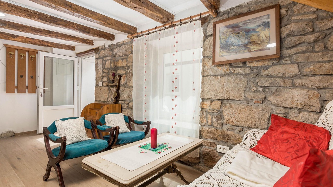 Photo of Bedroom in Jurdani