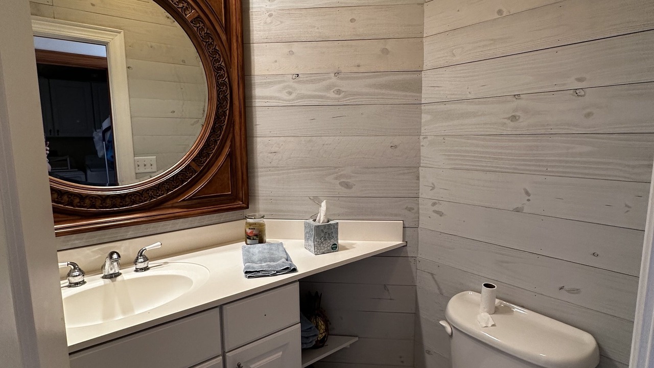 Photo of Bathroom in Smyrna