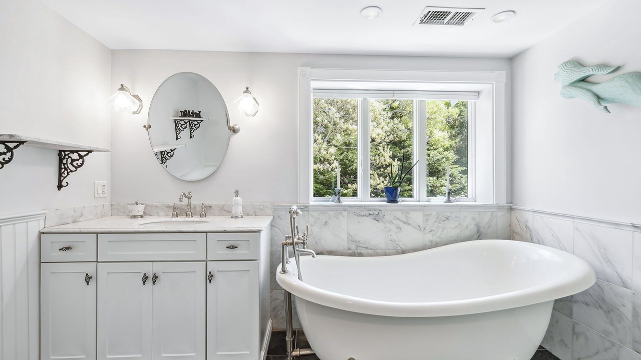 Photo of Bathroom in North Eastham