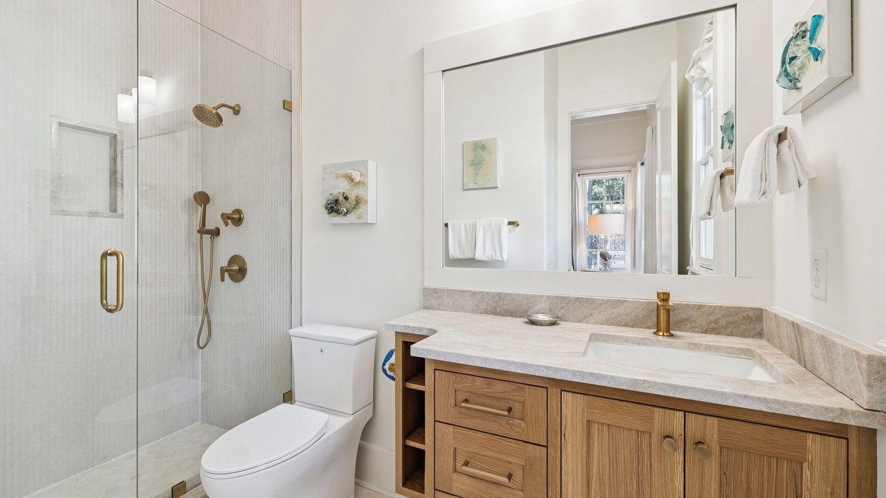 Photo of Bathroom in Forest District