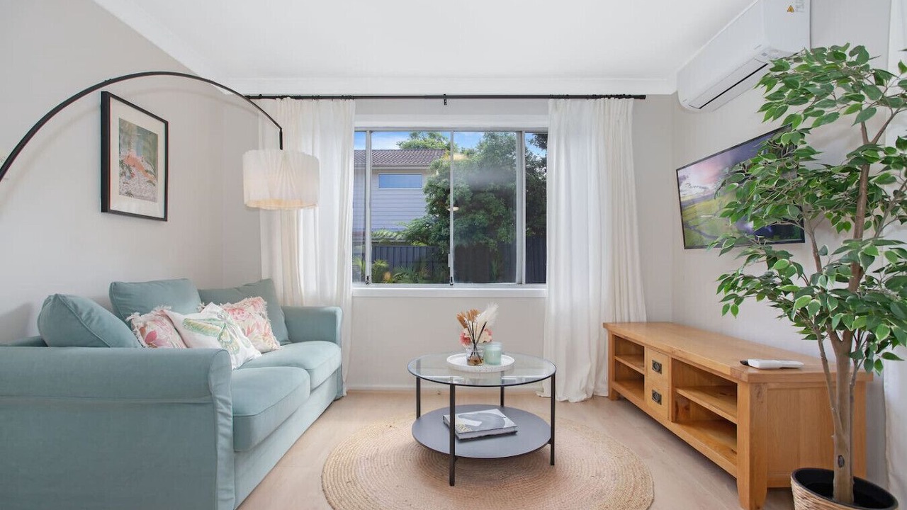 Photo of Livingroom in Forestville