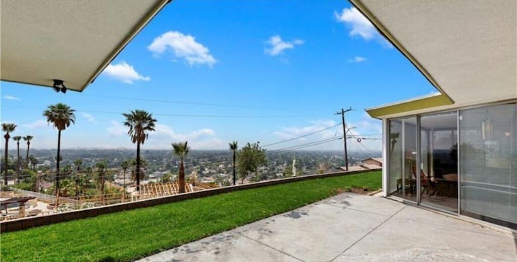 Photo of Patio Balcony in San Bernardino