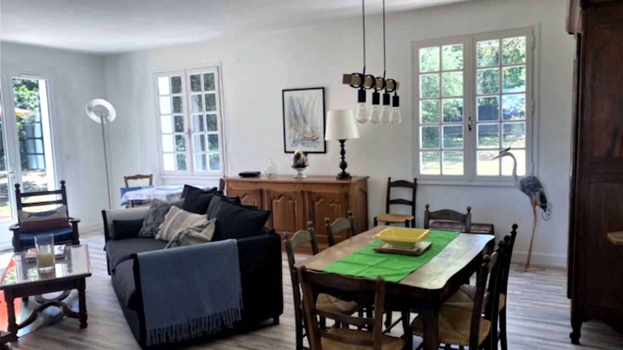Photo of Livingroom in Le Grand-Village-Plage