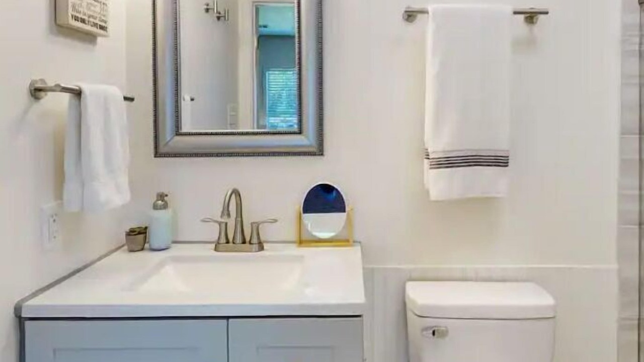 Photo of Bathroom in Shirewood