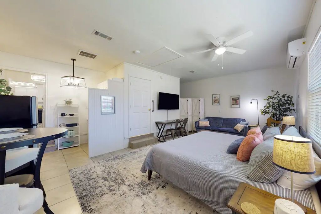 Photo of Bedroom in Shirewood