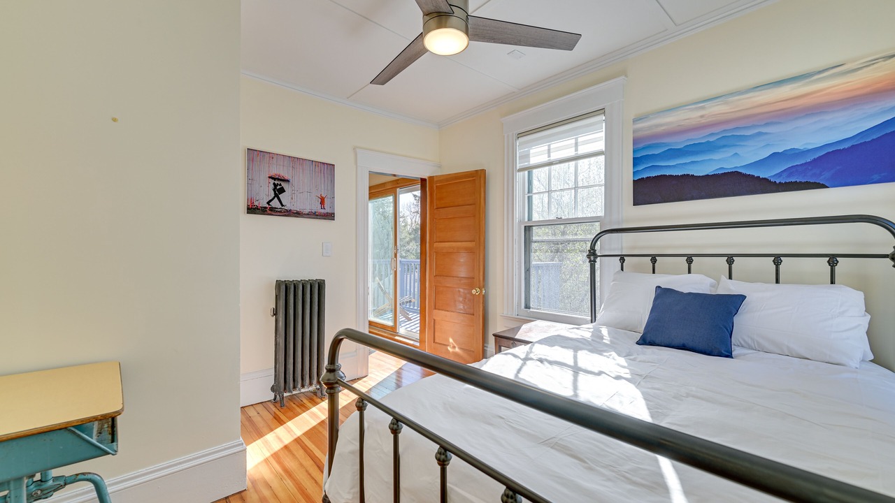 Photo of Bedroom in Pittsfield