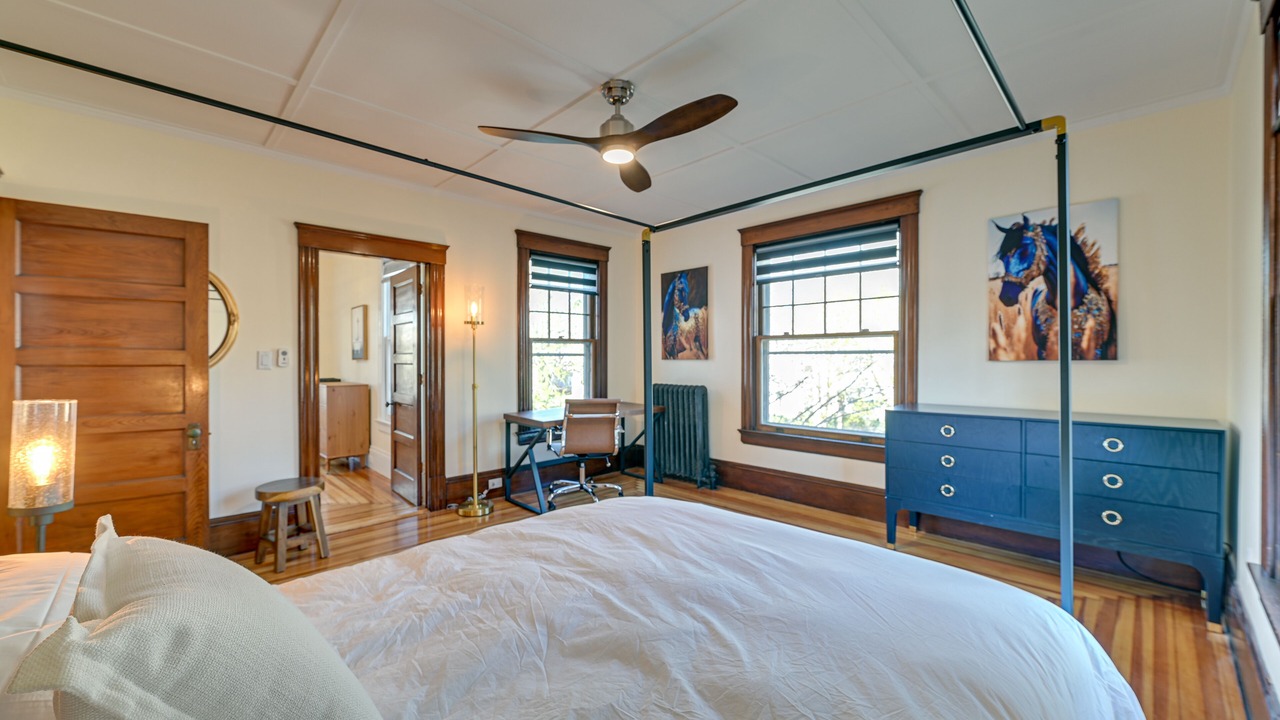 Photo of Bedroom in Pittsfield