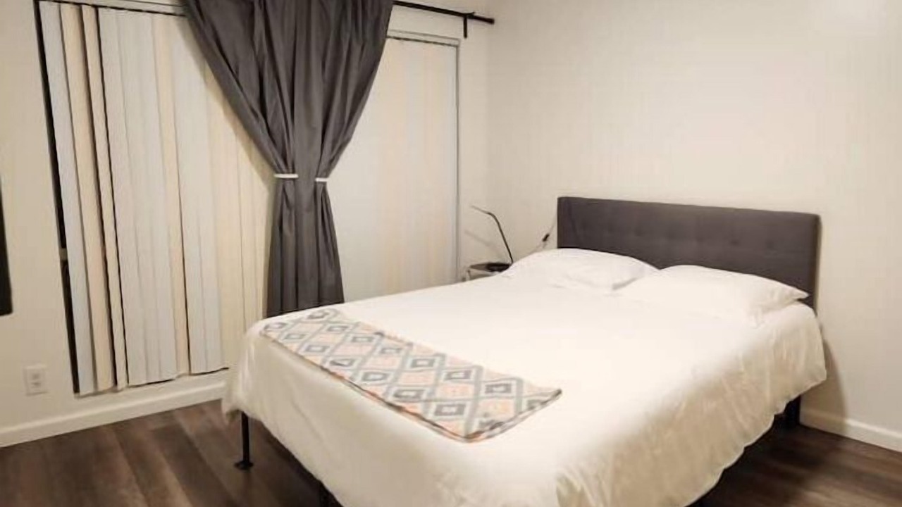 Photo of Bedroom in East Hemet