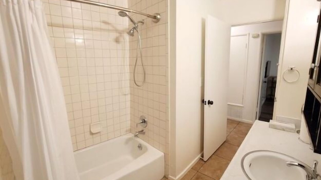 Photo of Bathroom in East Hemet