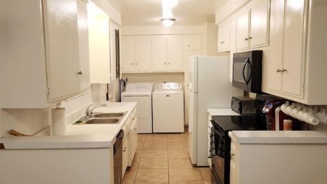 Photo of Kitchen in East Hemet