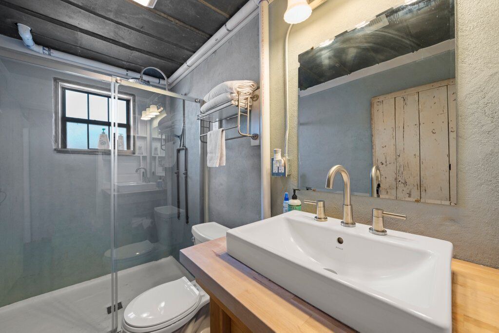 Photo of Bathroom in Martindale