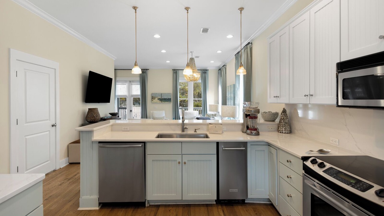 Photo of Kitchen in White's Gulfview